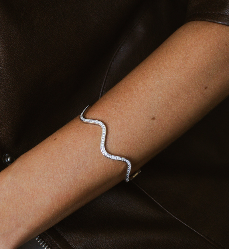 Bracelete Ondulado Cravejado