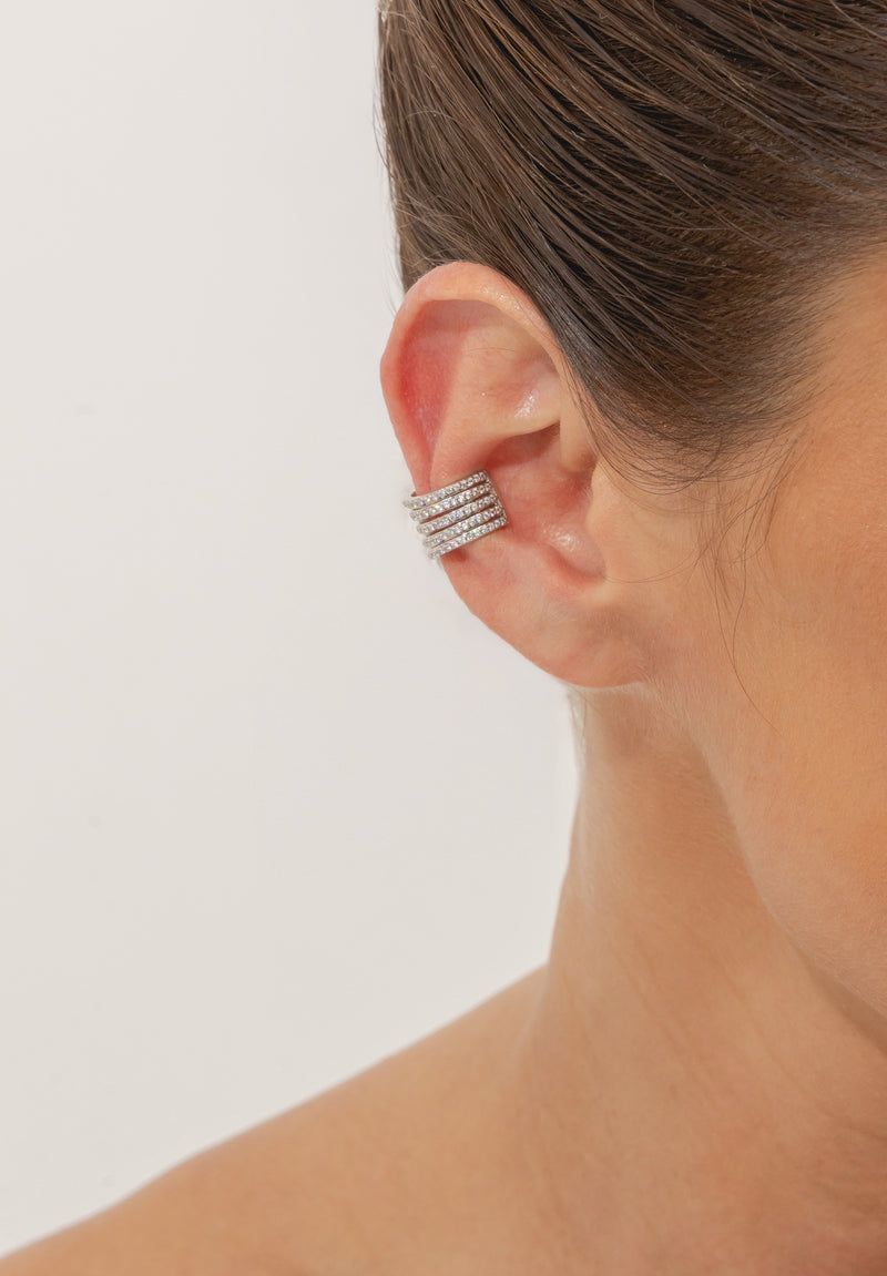 Piercing fale Juli